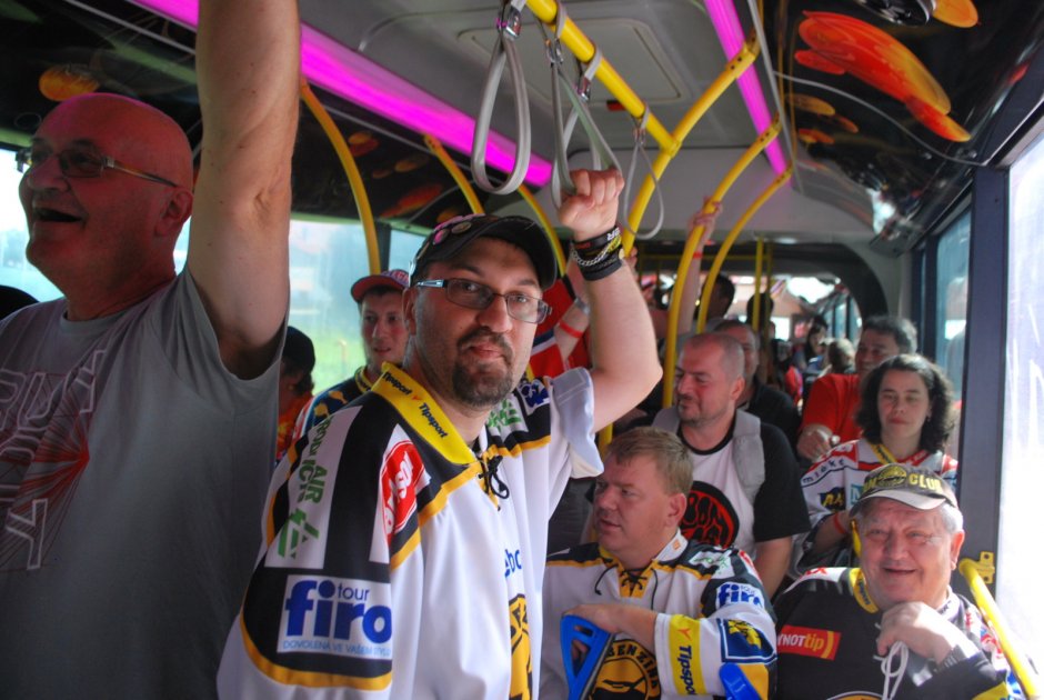 Ropáci on Tour na 18. srazu hokej fans